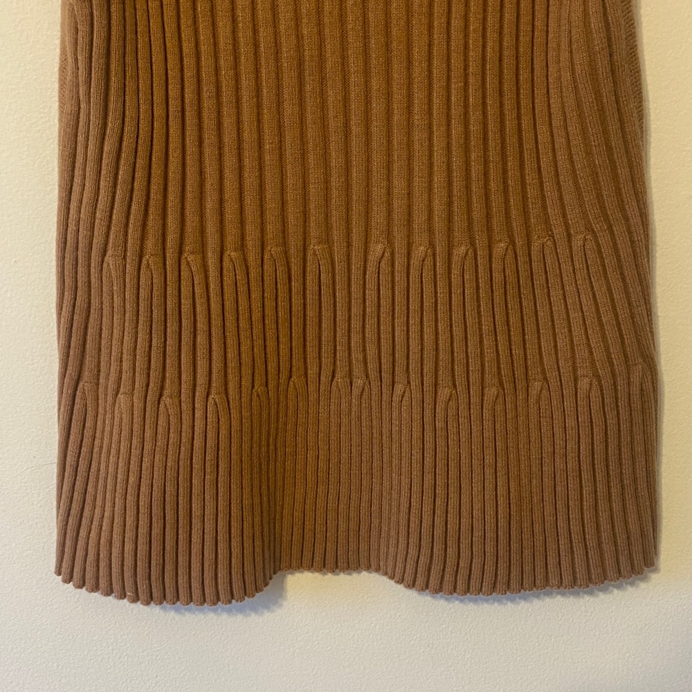 Moth Warm Tan Ribbed Knit Fabric - Picture 4 of 4